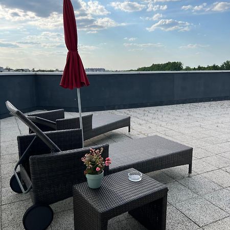Hotel Apart Варшава Екстер'єр фото